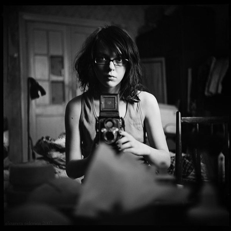 автопортрет, sidorina, 6x6 грустный автопортрет в интерьере. фото превью