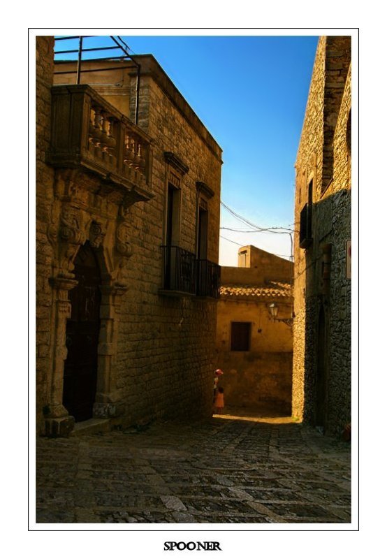 Заповоротом фото превью