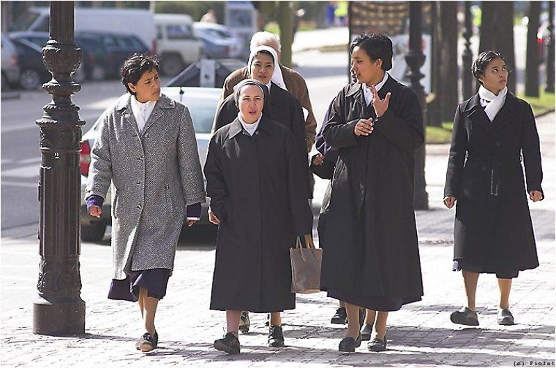 Испания, Бургос, улицы, люди Бургос. Лица фото превью