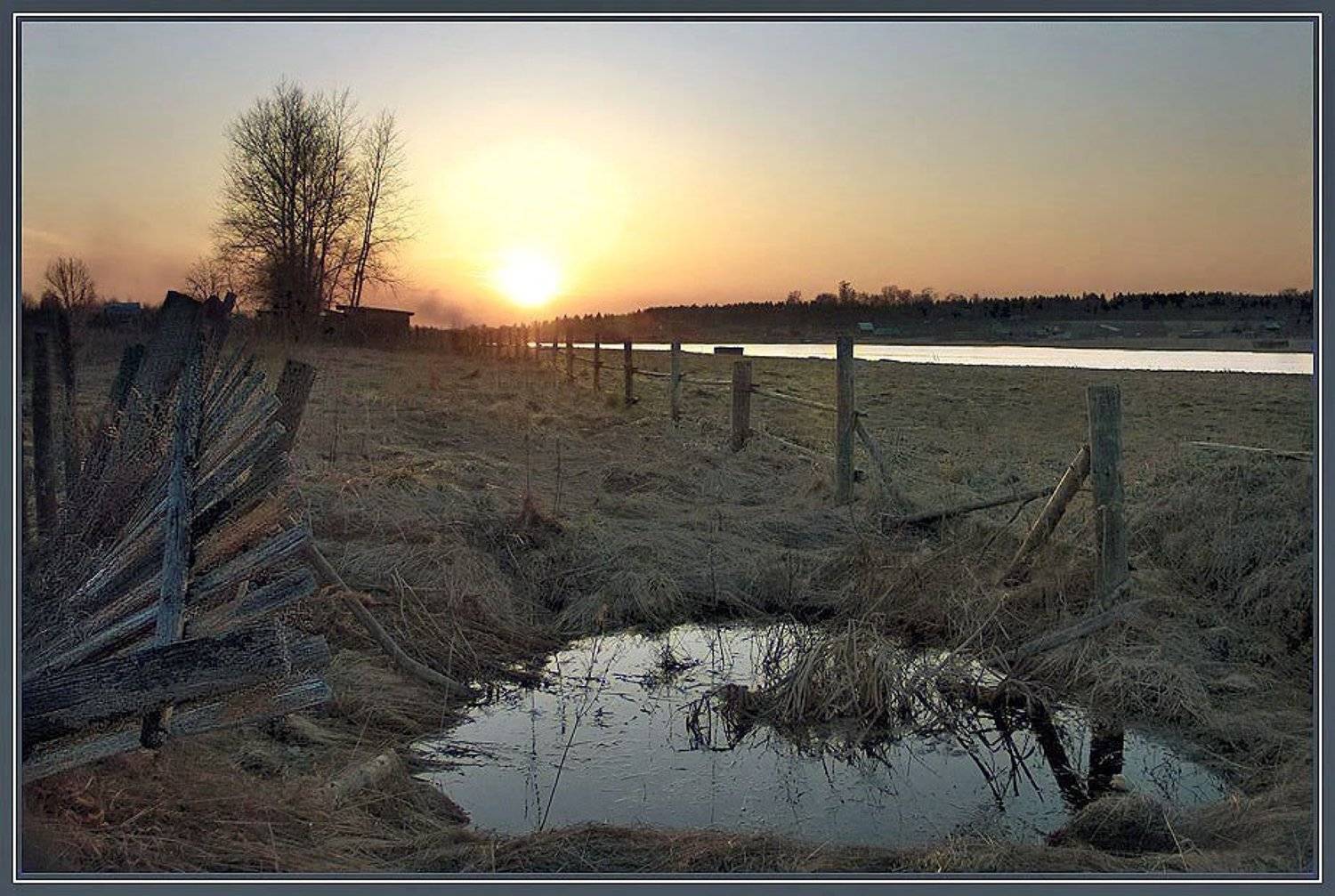 река , закат , забор , лужа, Алексей