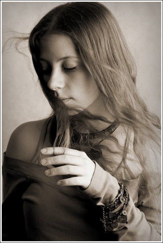 ветренная девушка фото превью