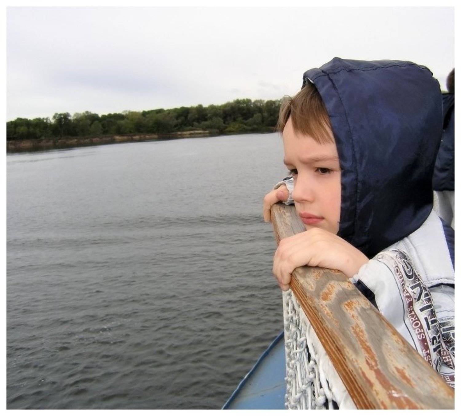 мальчик, кораблик, небо, река, Sunshine