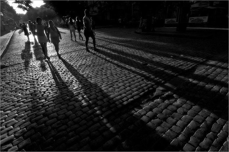 закат, одесса, дерибасовская,тени Закат на Дерибасовской фото превью