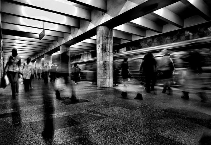 метро,город,москва,подземка,люди подземная суета... фото превью