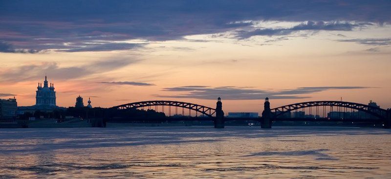 смоьный собор,нева,большеохтинский мост,закат,небо Вечерняя прохлада на Неве фото превью