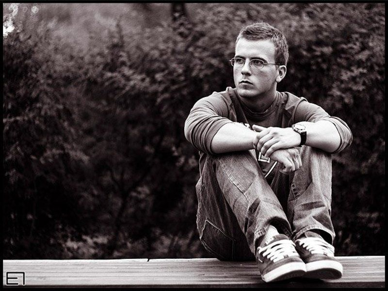 парень портрет очки студент Мимикрия фото превью