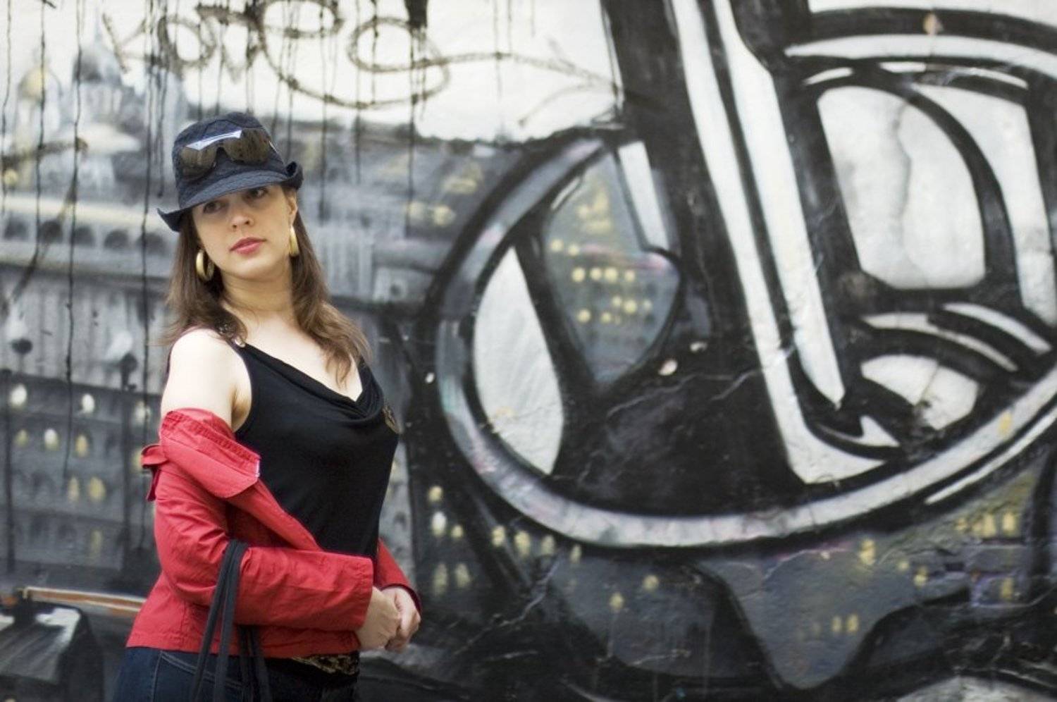 оля,дворы,графити, Евгений Пугачев.