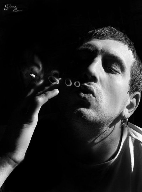 кольца, дым, сигарета Rings фото превью