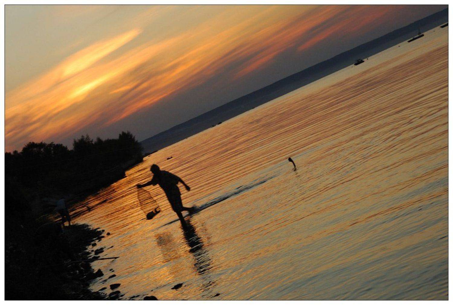 рыбак, вода, закат, похищение, Сергей Дужников
