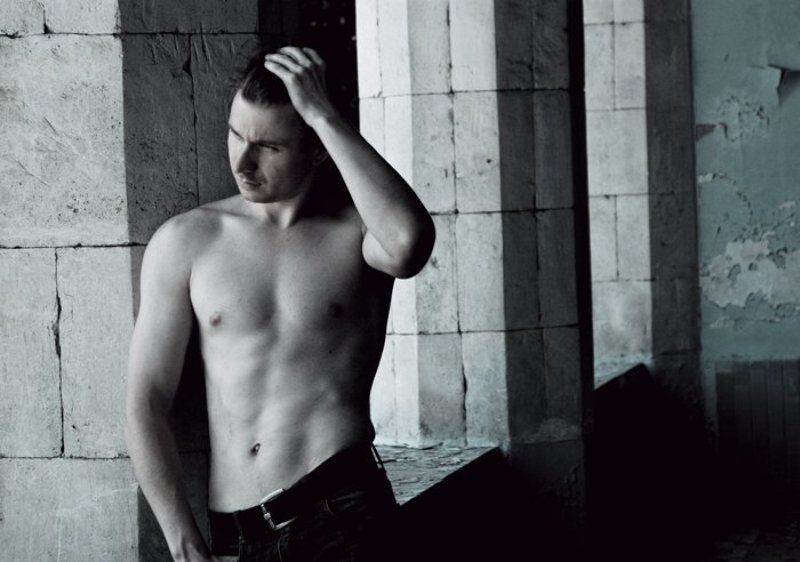 dark inside фото превью