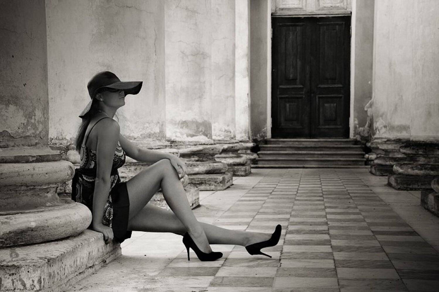 девушка, мечты, италия, колонны, Darn Cat