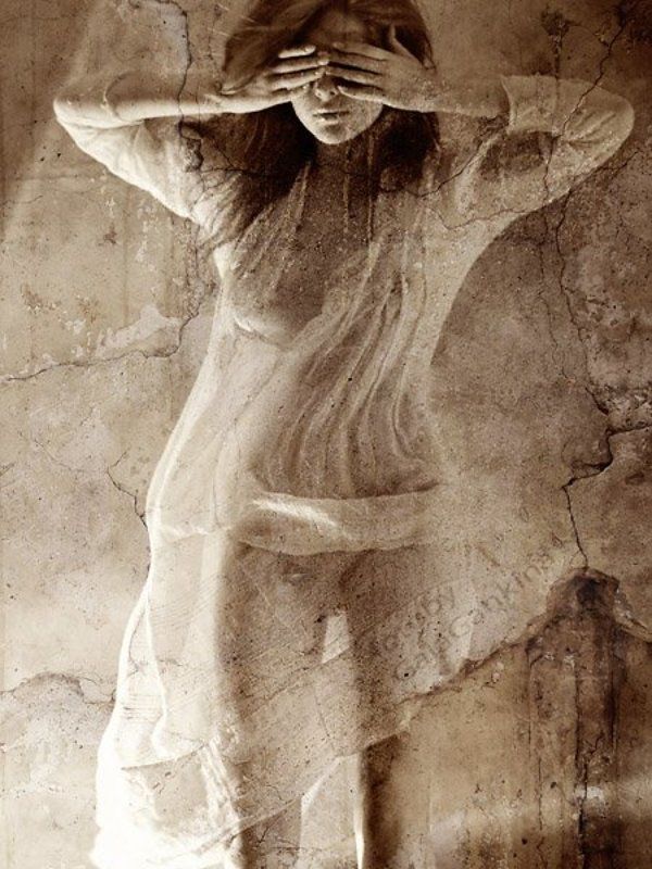 с широко закрытыми глазами... фото превью