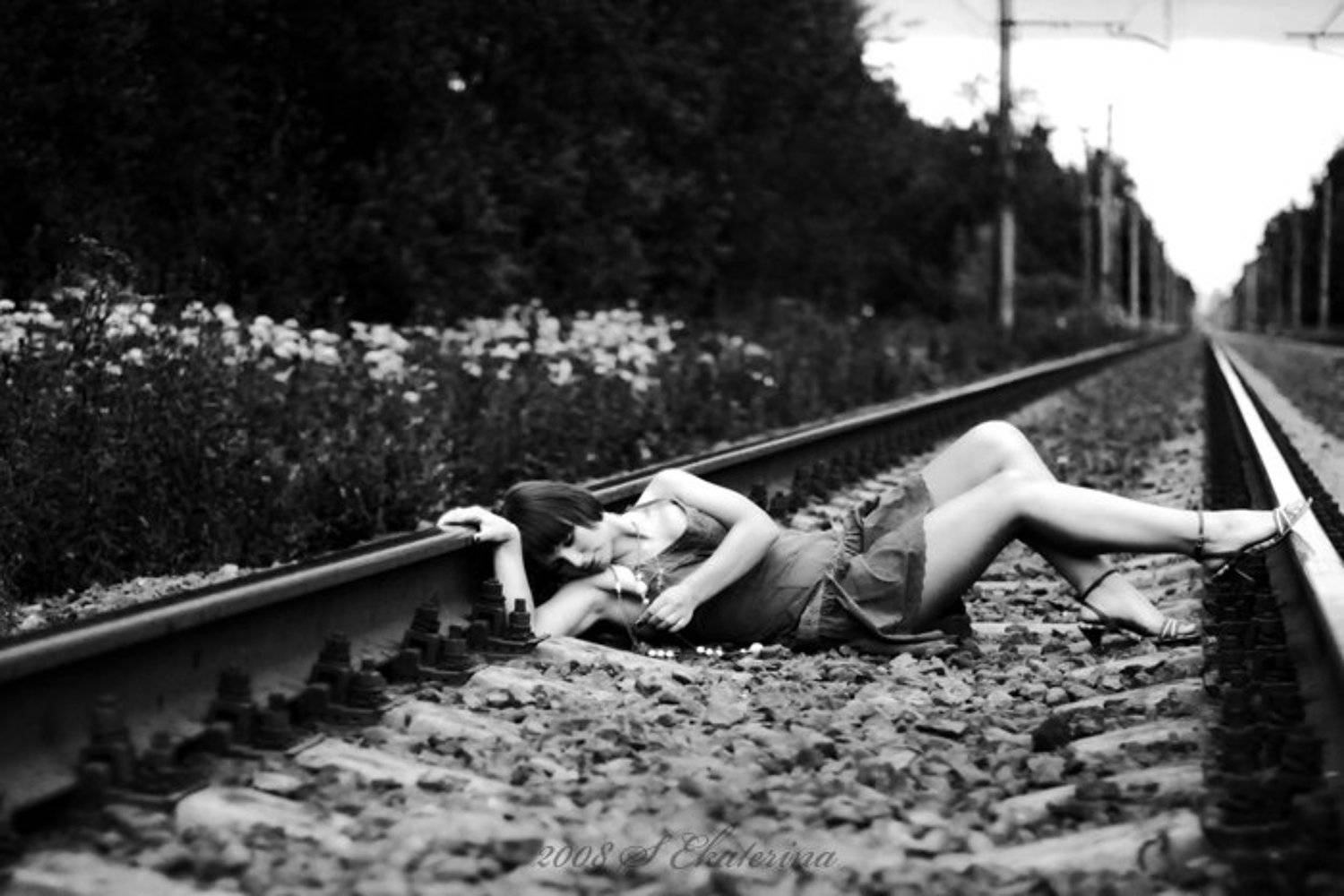 рельсы, девушка, железная дорога, чб, Екатерина