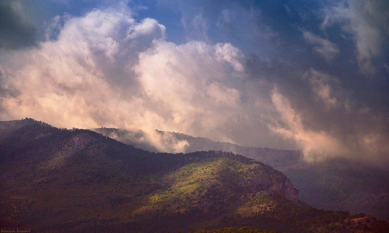 гора, ялта, вершина, облака, небо Вершины Ялтинских гор фото превью