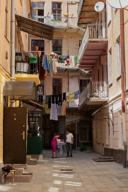 украина, львов Львовский дворик фото превью