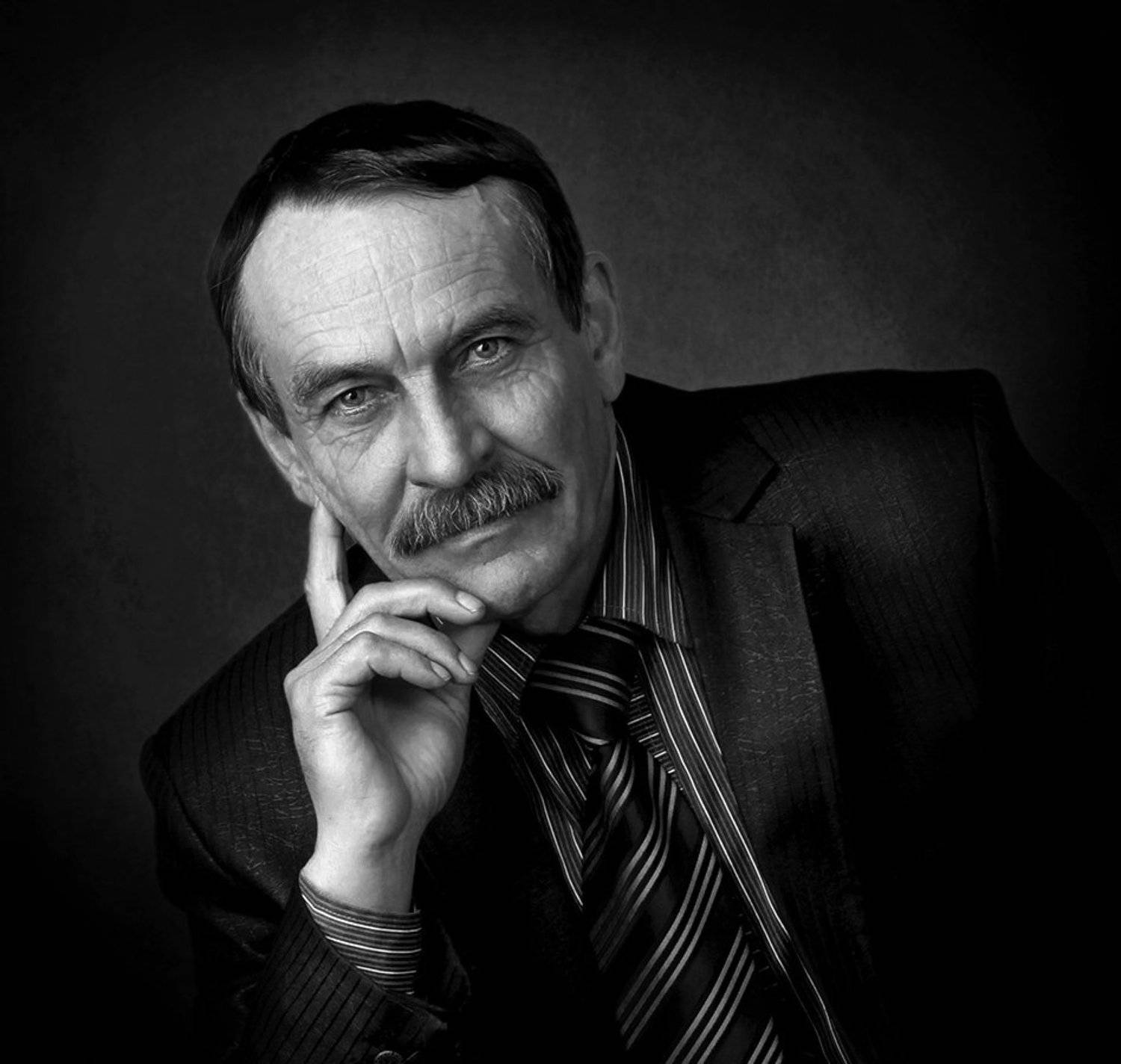 yuart, Юрий Ефимовский