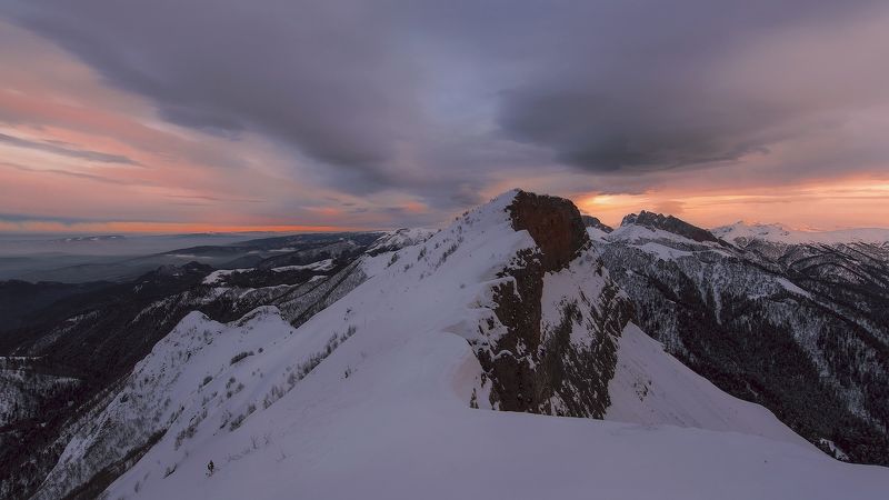 горы, кавказ. март,весна, тхач закат ачешбок УПСС и КОНЧАЕТСЯ ДЕНЬ фото превью