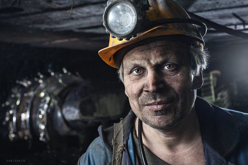 шахтер, портрет, жанр, шахта, добыча угля, coal, mining, coal mining, portrait, russia, kuzbass портрет шахтера в очистном забое фото превью