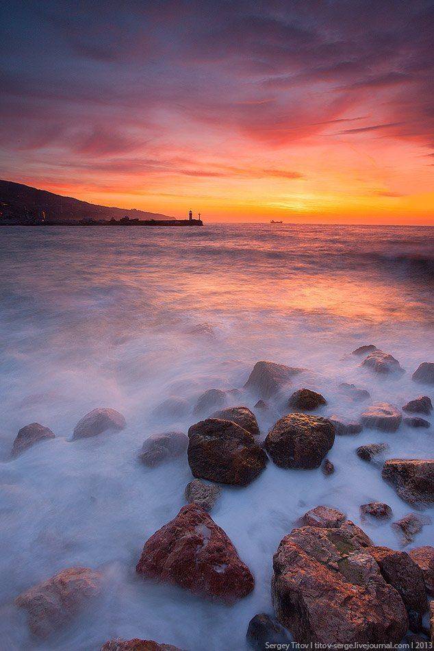 крым, море, волна, камни, пляж, маяк, ялта, Serge Titov