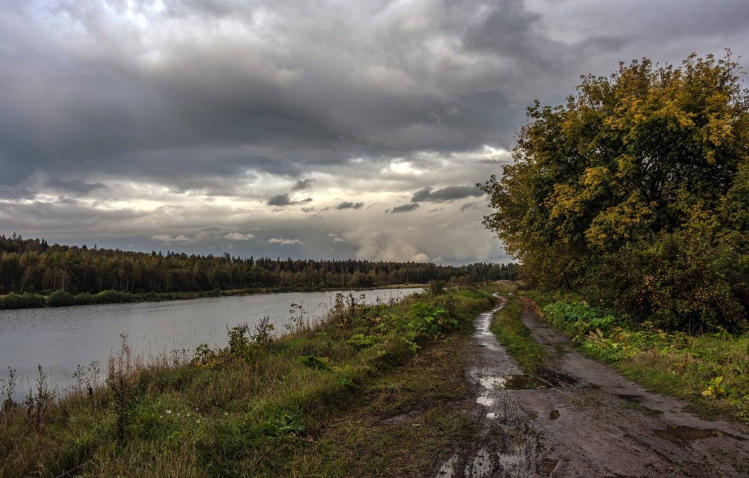 По дорогам осени. Автор: Валерий , Валерий