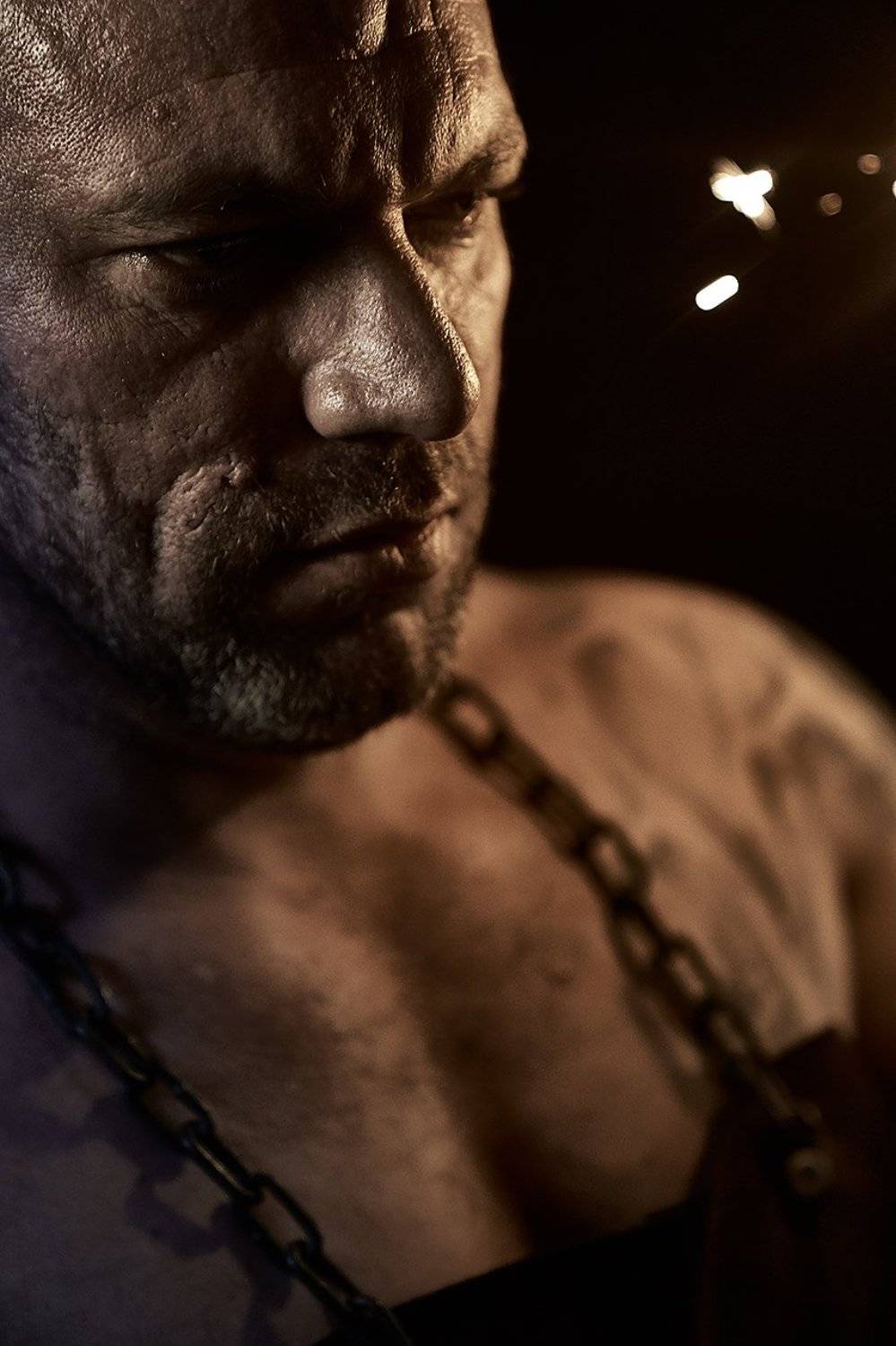 мужской портрет, цепь, кузнец, искры, сила, мощь, огонь, кузня, Дарья Комарова