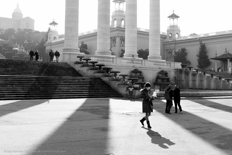 barcelona, montjuik, spain, column, fountain, light, shadow, stairs, step, барселона, испания, монжуик, колонна, лестница, свет, солнечно, ступенька, тень, фонтан Ступени / Steps фото превью