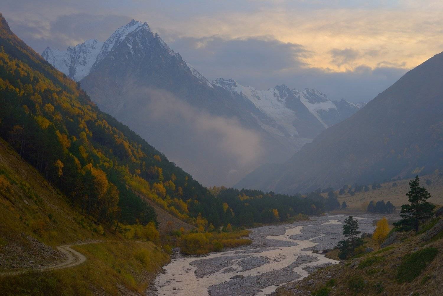 горы осень вечер тихтенген, Александр Жарников
