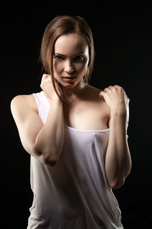 People, One Person, Portrait, Female, Studio Shot, Beautiful Woman, Beauty, Young Woman, Adult, One Adult Only, Woman, One Young Woman Only, One Woman Only, Young Adult, One Young Adult Only, Looking At Camera, Standing, Front View, Indoors, Sensuality, Катя фото превью