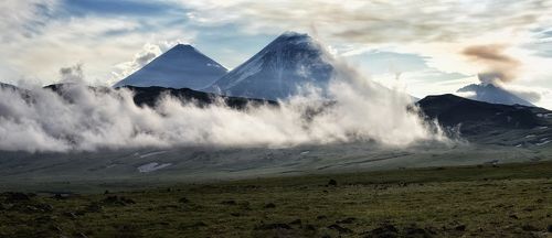 Так просыпаются вулканы.