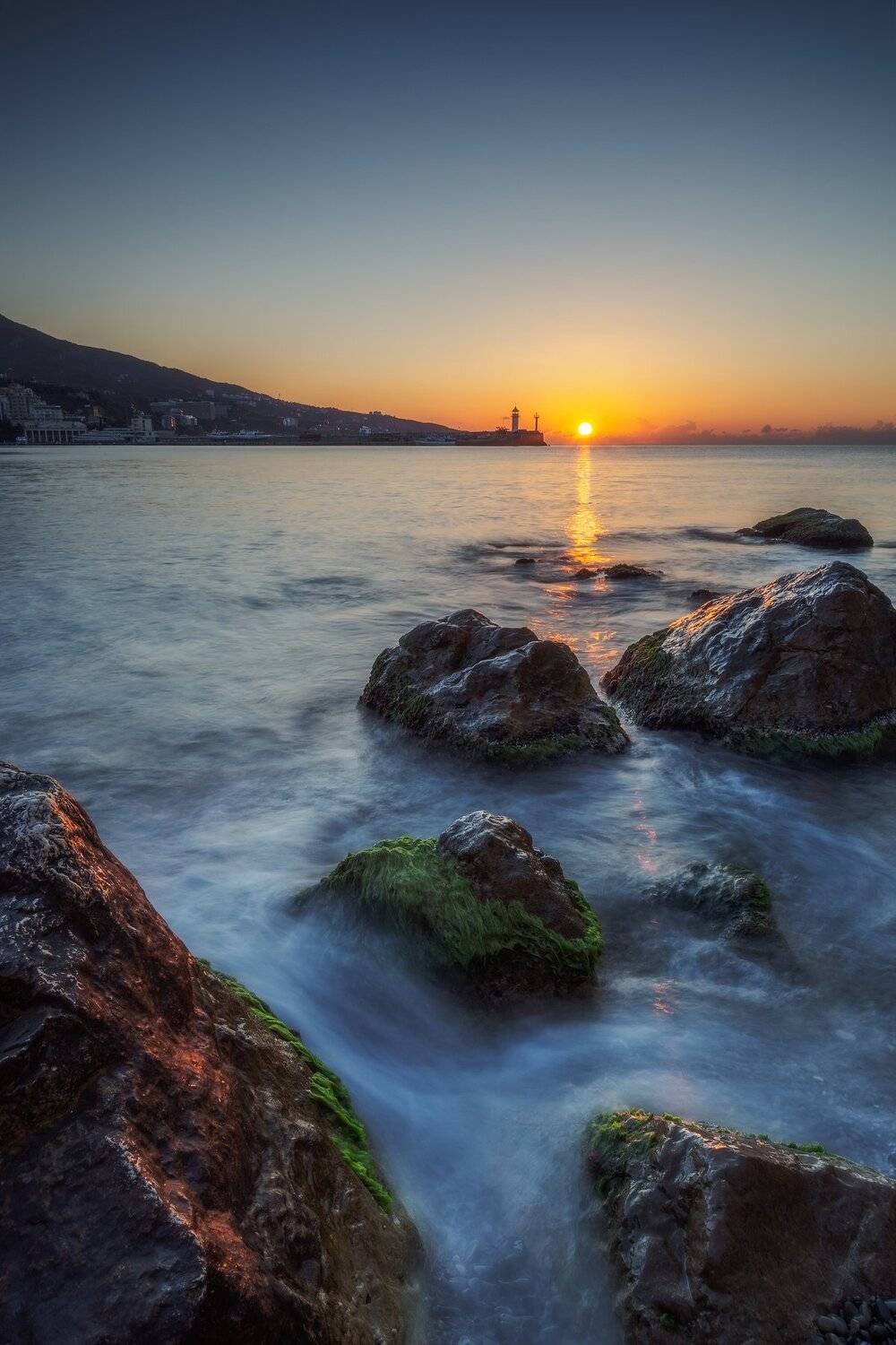 рассвет, природа, море, пейзаж, Ялта, Крым, морской пейзаж, маяки, ялтинский маяк, Мартыненко Дмитрий