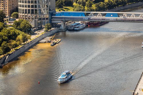 Воскресная прогулка по Москве-реке