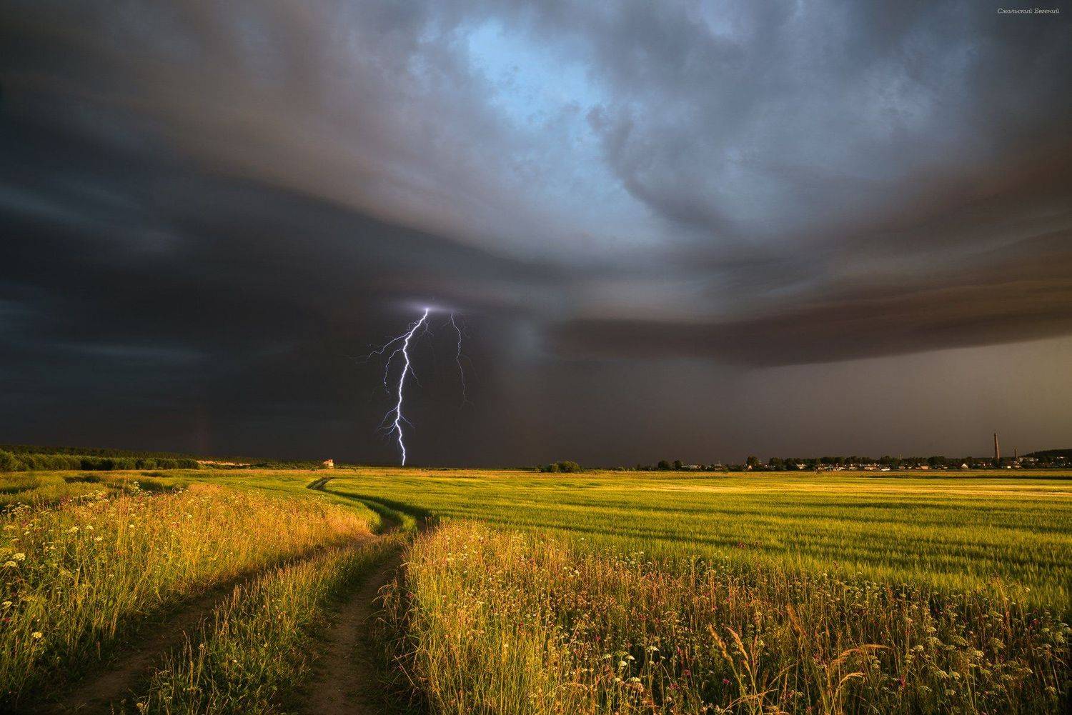 шторм, гроза, закат, лето, поле, дорога, ррадуга, молния., Смольский Евгений