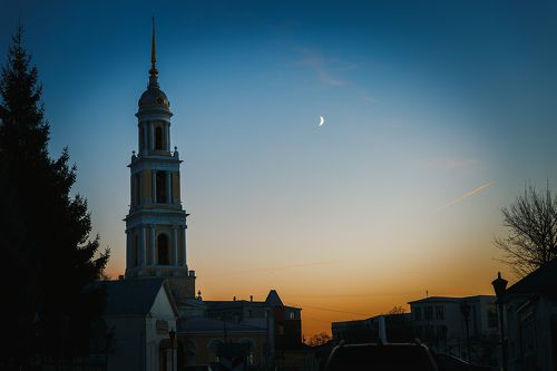 Месяц в Коломне