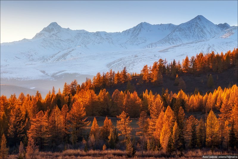 алтай, горы, горный алтай,закат, шенелю, #осень2020, октябрь, аня графова Массив Шенелю над закатным огнём фото превью