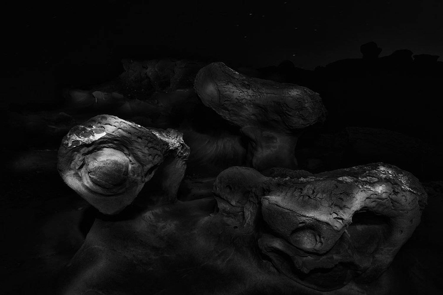 , Момчил Великов