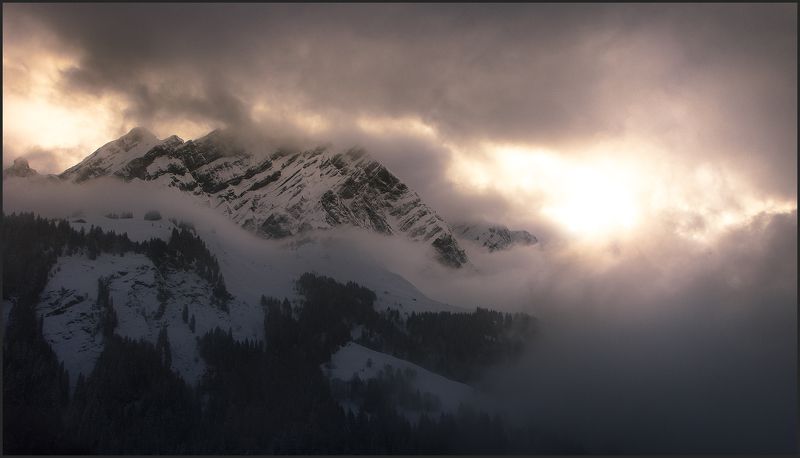 горы, франция Taking over фото превью