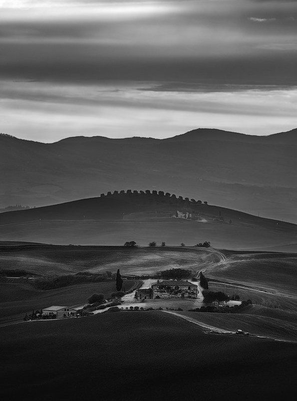 Tuscan morning фото превью