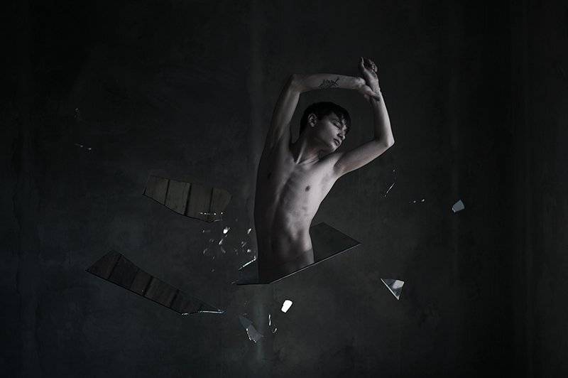 , Роман Глосс