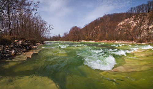 У белых скал (воды прибавилось)