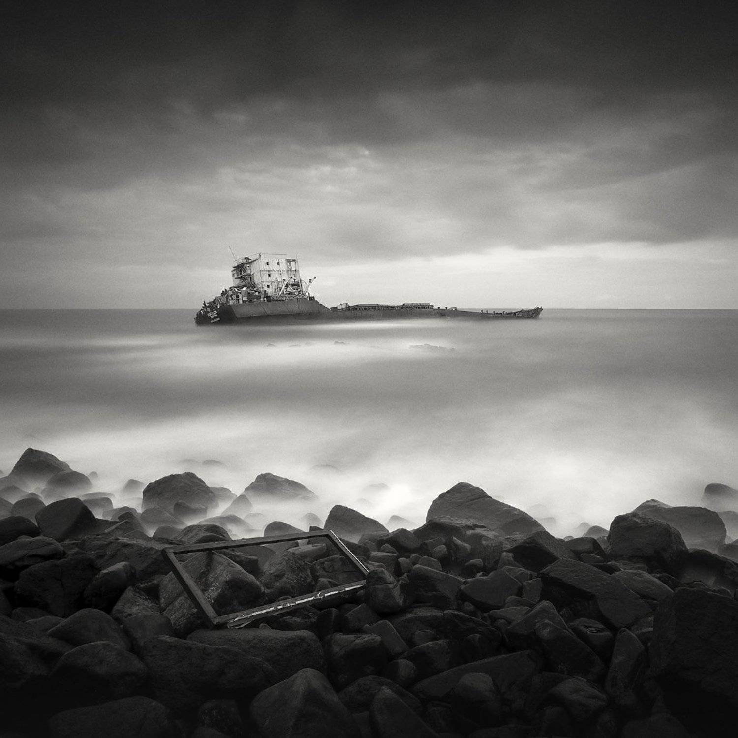 blackandwhite , dark , Yucel , Turkey , longexposure , ship , bw , beauty , , Yucel Basoglu
