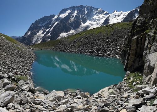 Озеро в верховье Чегема