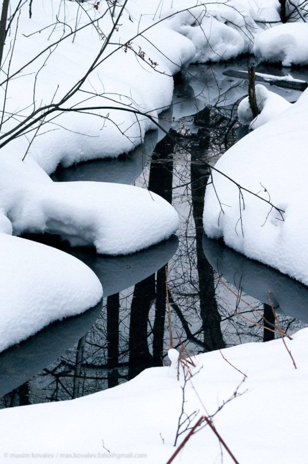 europe, kuzminki, russia, brook, nature, park, reflection, snow, thaw, water, winter, европа, кузьминки, москва, россия, вода, зима, отражение, оттепель, парк, природа, ручей, снег, Максим Ковалёв