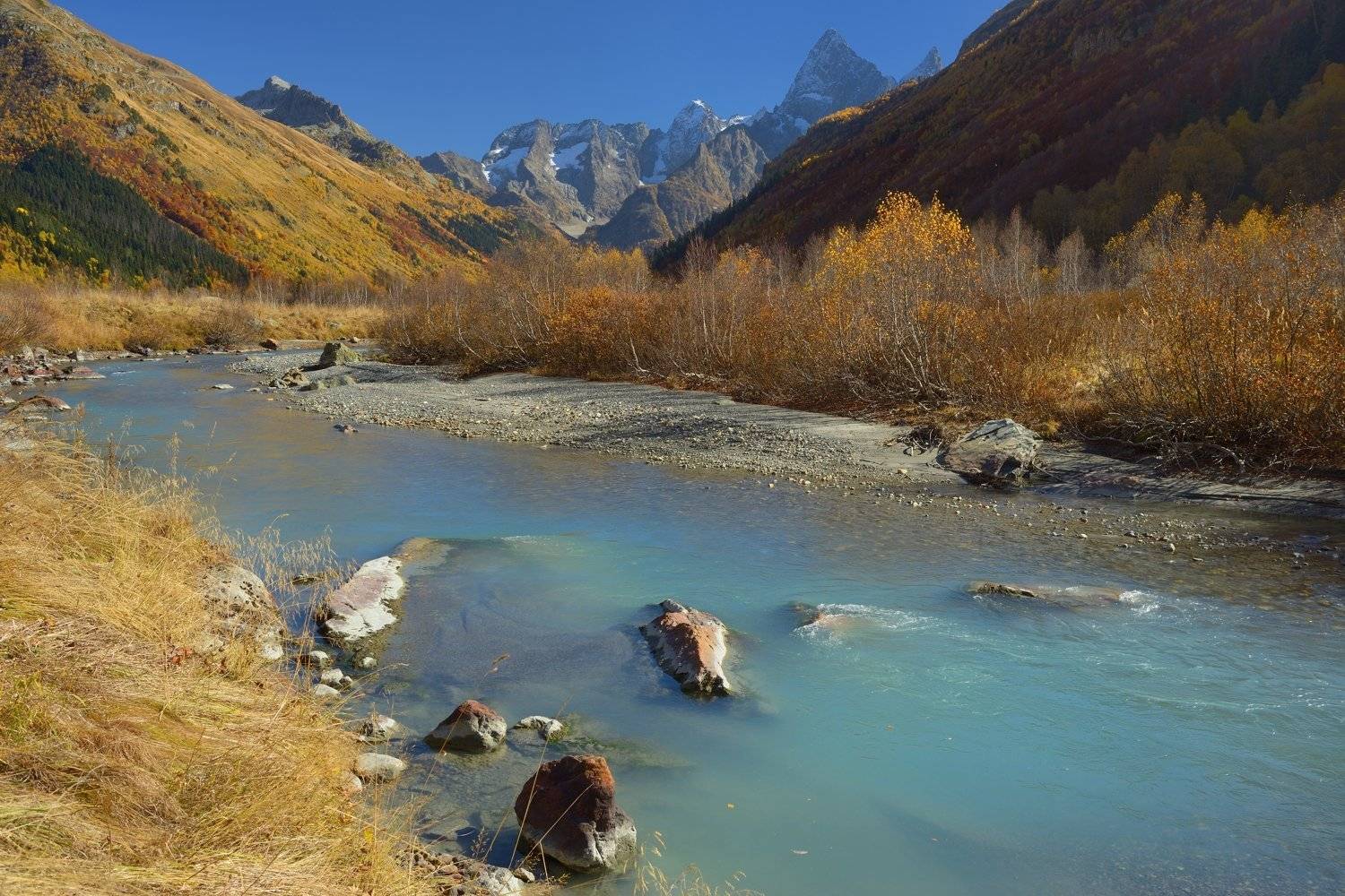 горы осень река гоначхир, Александр Жарников