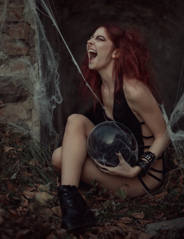 чёрная вдова, осень, портрет, женщина, постановочная фотография, паутина, portrait, spider, tyagushovaphoto, художественная фотография, black widow, staged photo Black widow фото превью