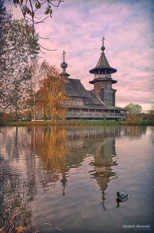 храм, пейзаж, утро Храм Благовещения Пресвятой Богородицы, подворье Свято-Троицкой Сергиевой Лавры фото превью