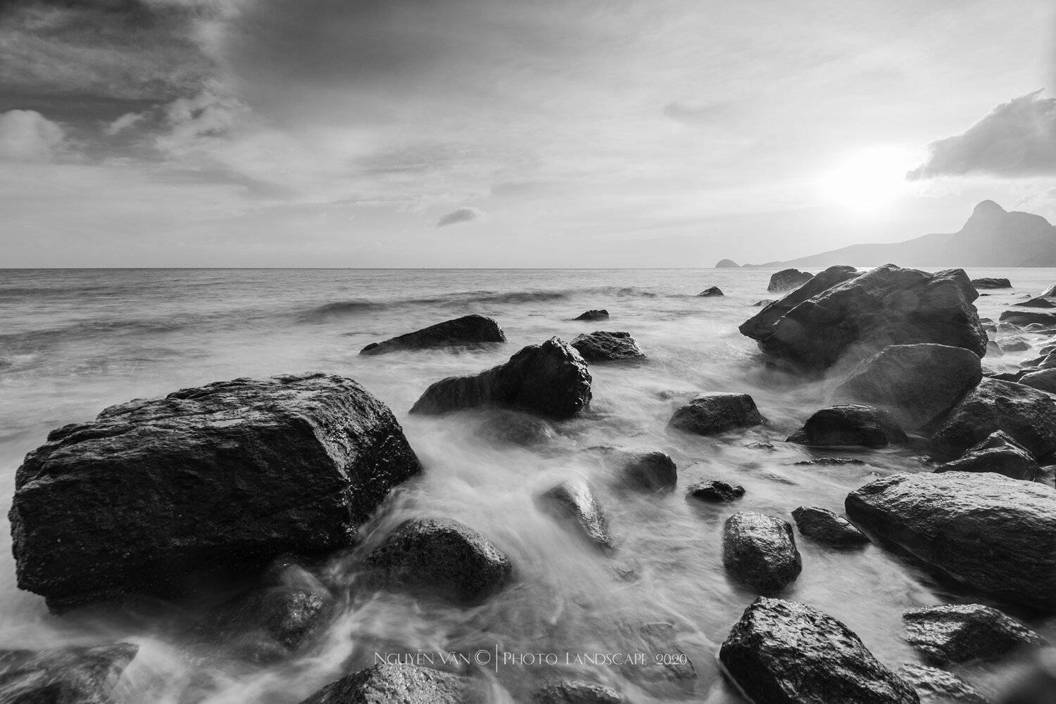 Seascape, Van Nguyen