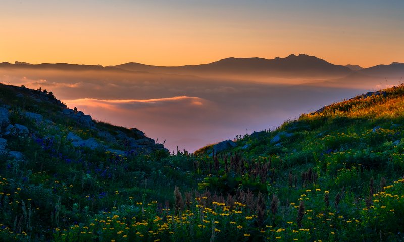 Утро над долиной фото превью