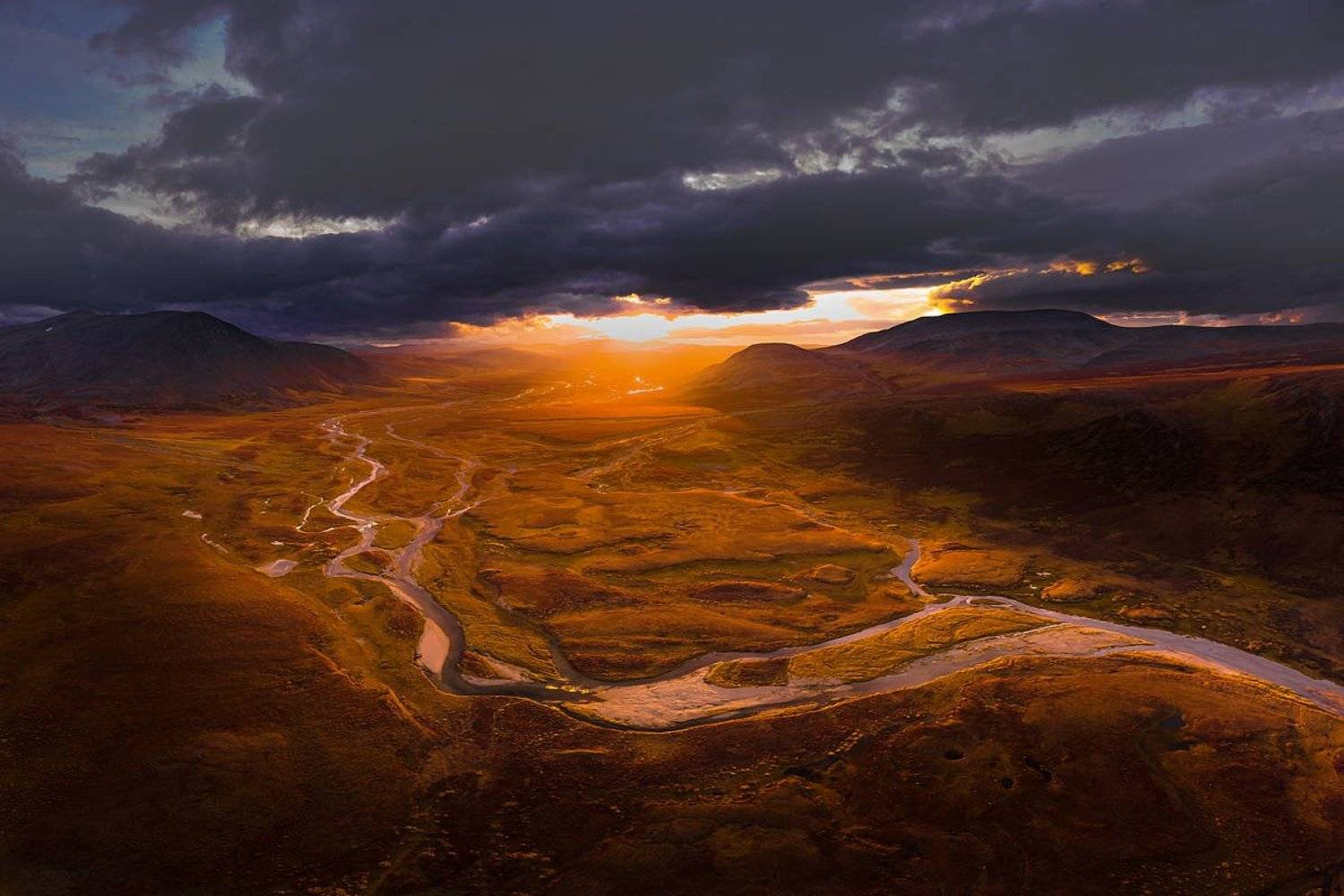 полярный урал, ямал, янао, тундра, заполярье, крайний север, осень, закат, арктика, дрон, квадрокоптер, dji, mavic2, Кирилл Уютнов