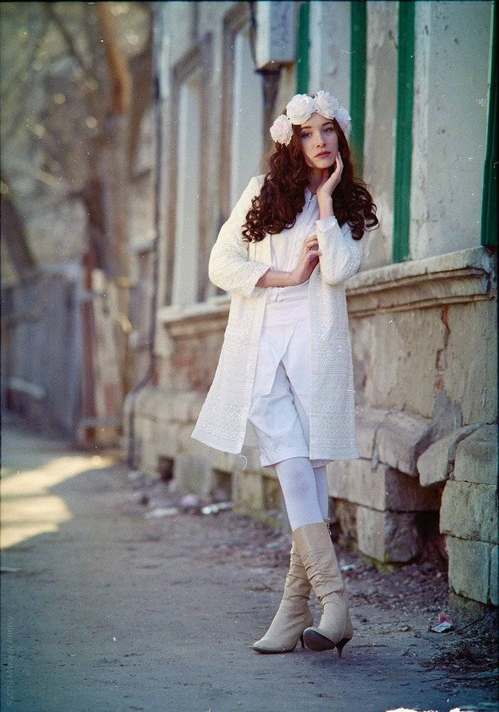 fijifilm superia 200, весна, девушка, улица, старый, город, Андрей Макаров