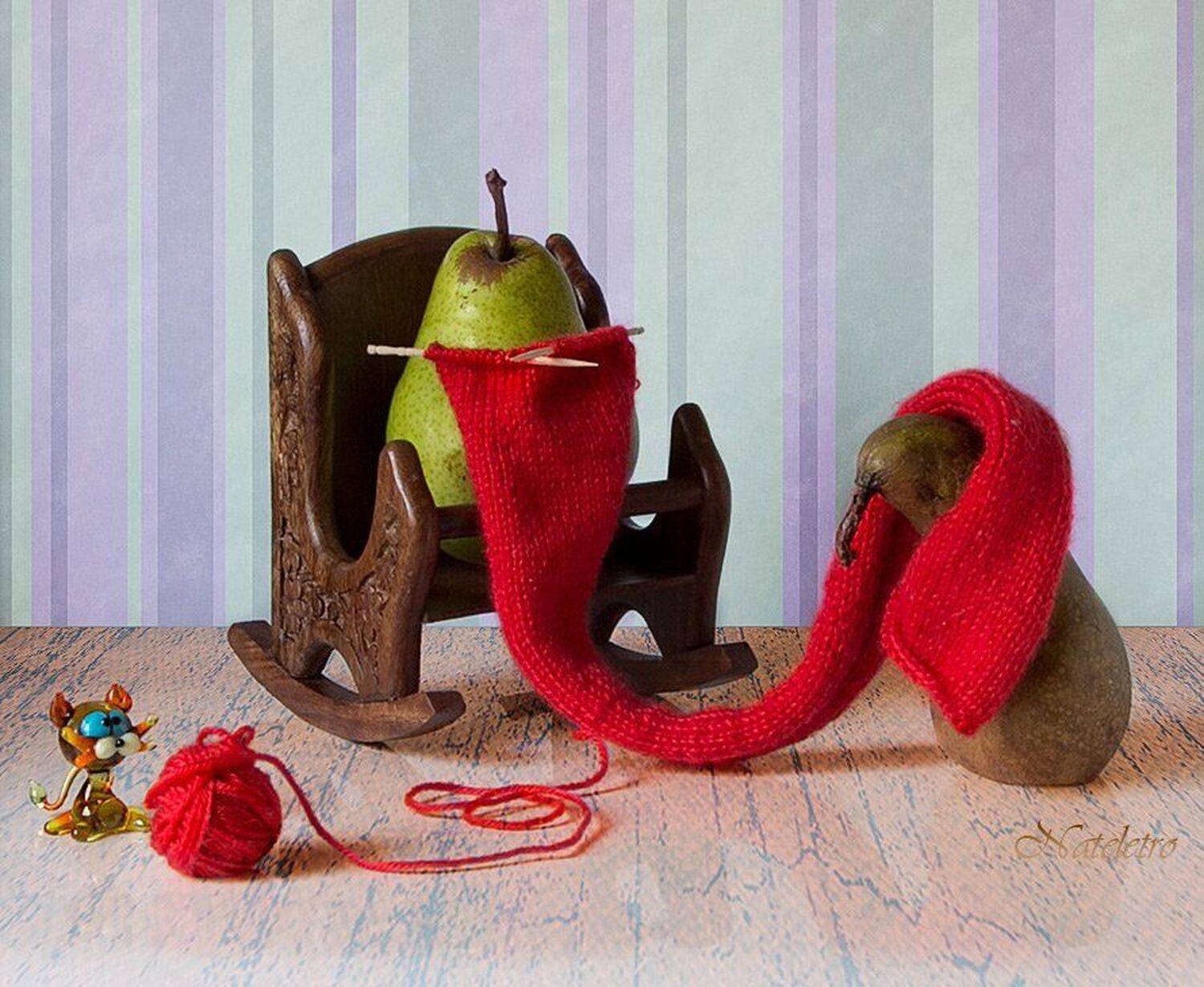 натюрморт, груши, кресло, нитки, клубок, вязание, шарф, кот, Наталья Кузнецова (Nateletro)